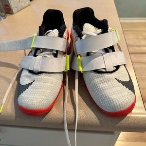 NOT AVAILABLE - SOLD ON ANOTHER SITE Nike Romaleos 4 Lifters